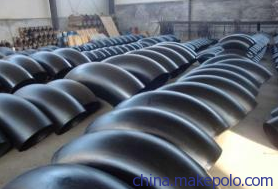 河北龍澤管件 碳鋼彎頭生產(chǎn)的專業(yè)擔(dān)當(dāng)與行業(yè)優(yōu)勢(shì)